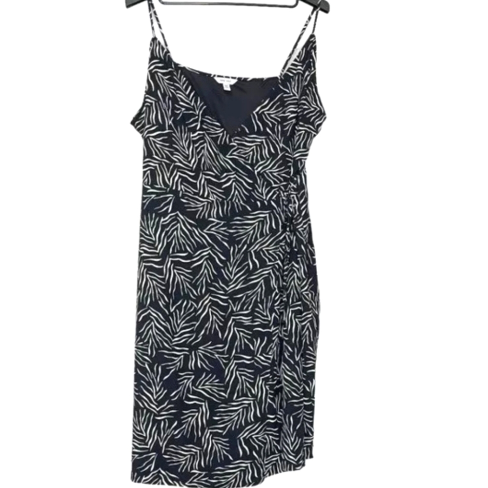 Nine West plus sz 2x wrap dress black n white print spaghetti strap. Summer